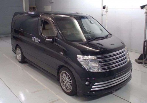NISSAN ELGRAND