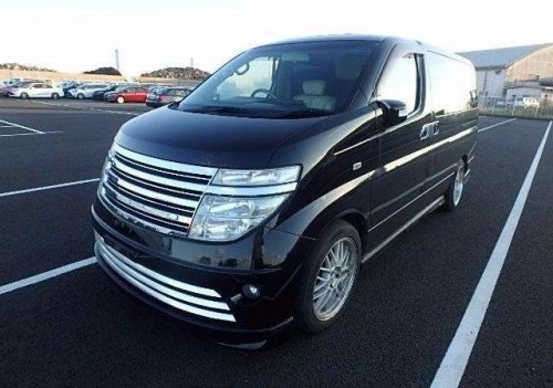 NISSAN ELGRAND